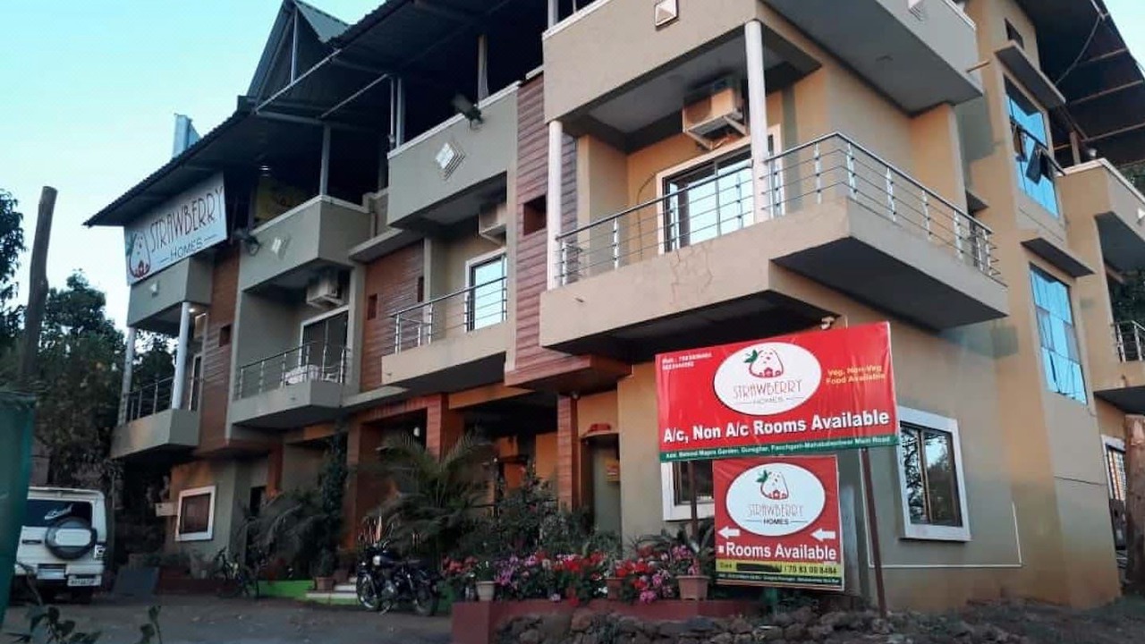 Photo of Buildings in Gureghar