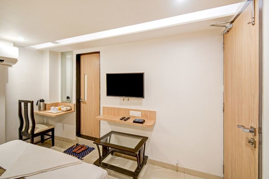 Photo of Bedroom in Ahmedabad City Centre
