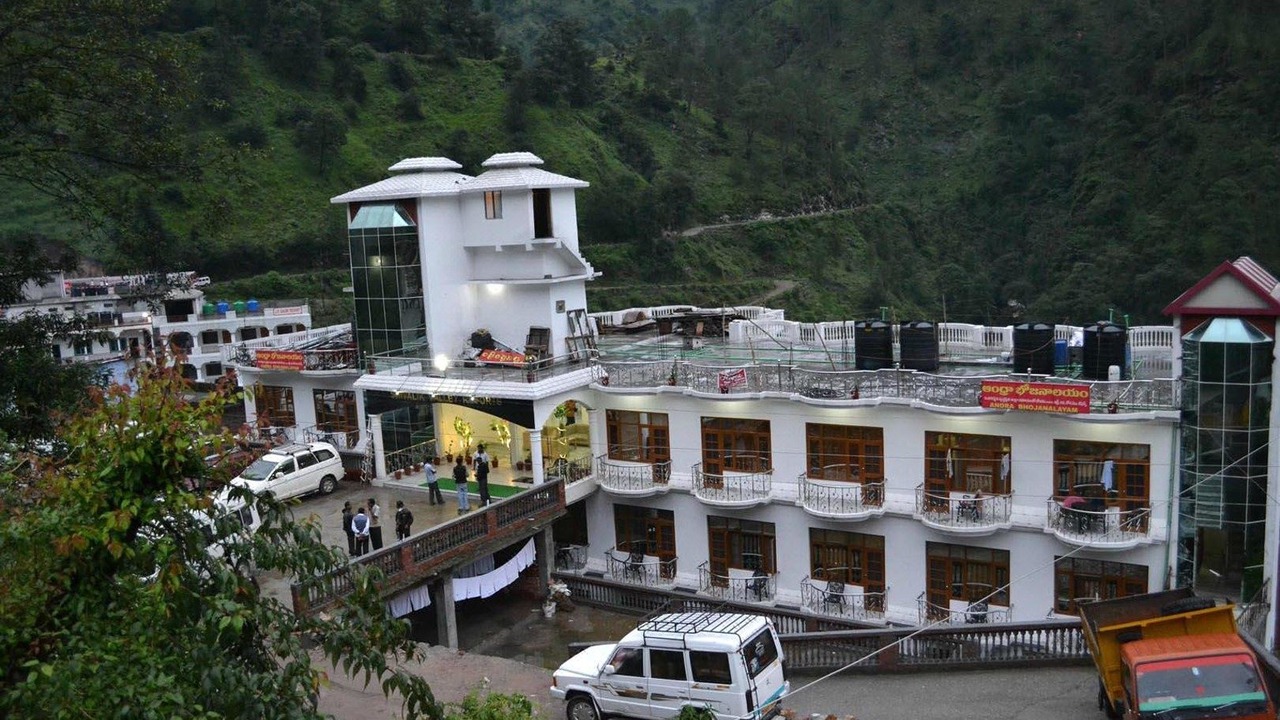 Photo of Buildings in Sitapur