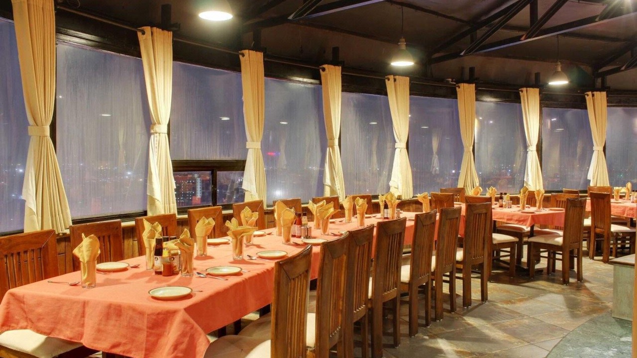 Photo of Livingroom in New Textile Market