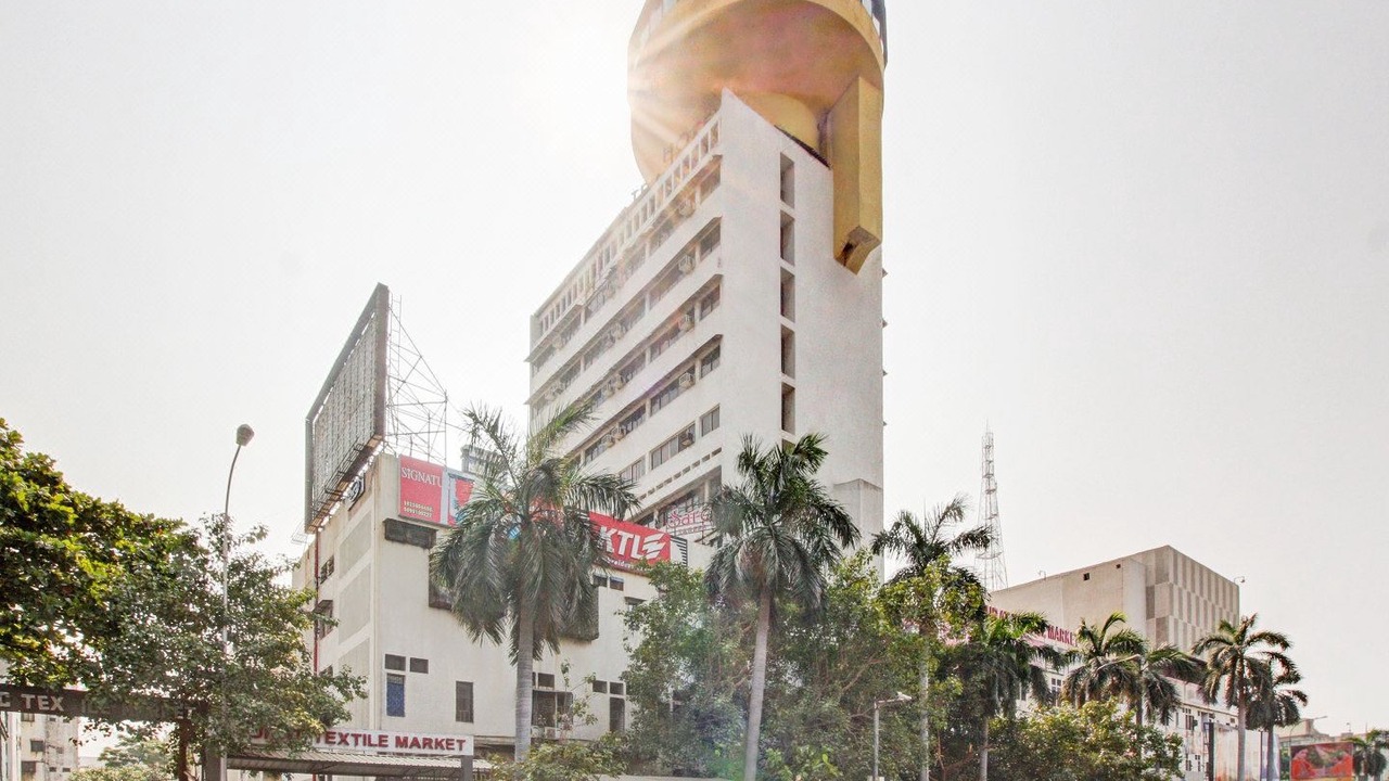 Photo of Buildings in New Textile Market