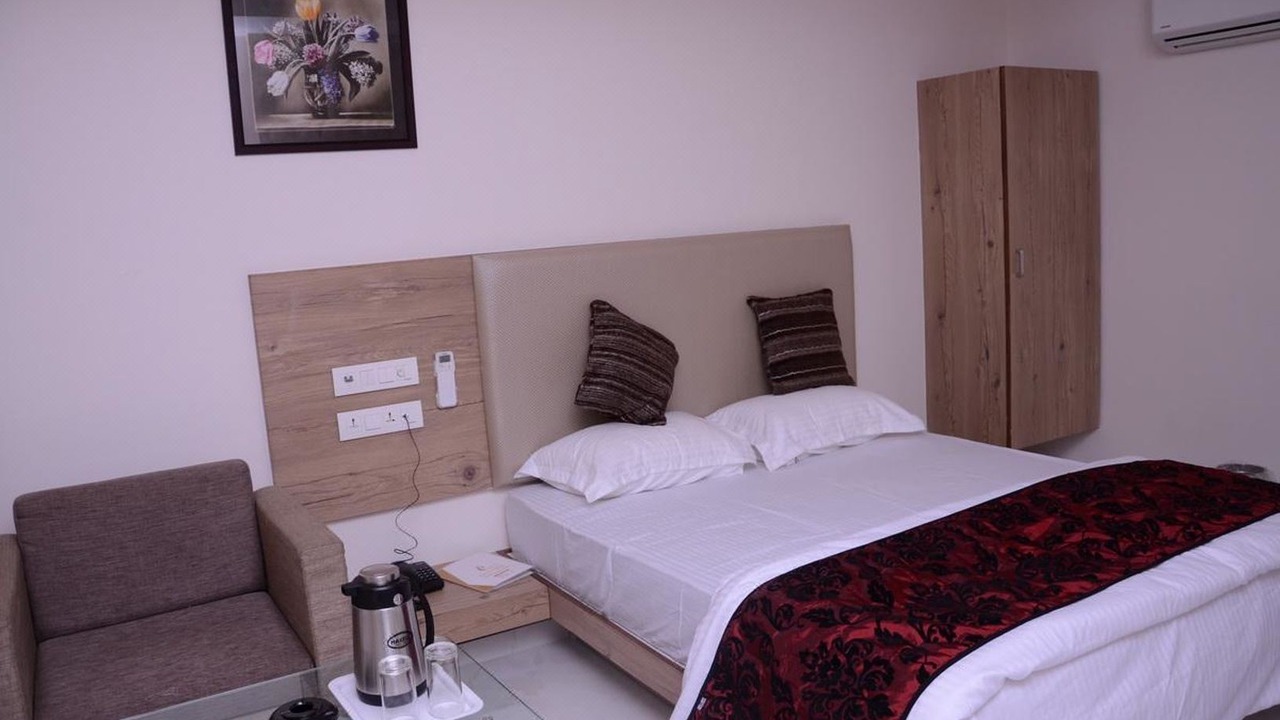 Photo of Bedroom in Bhavnagar