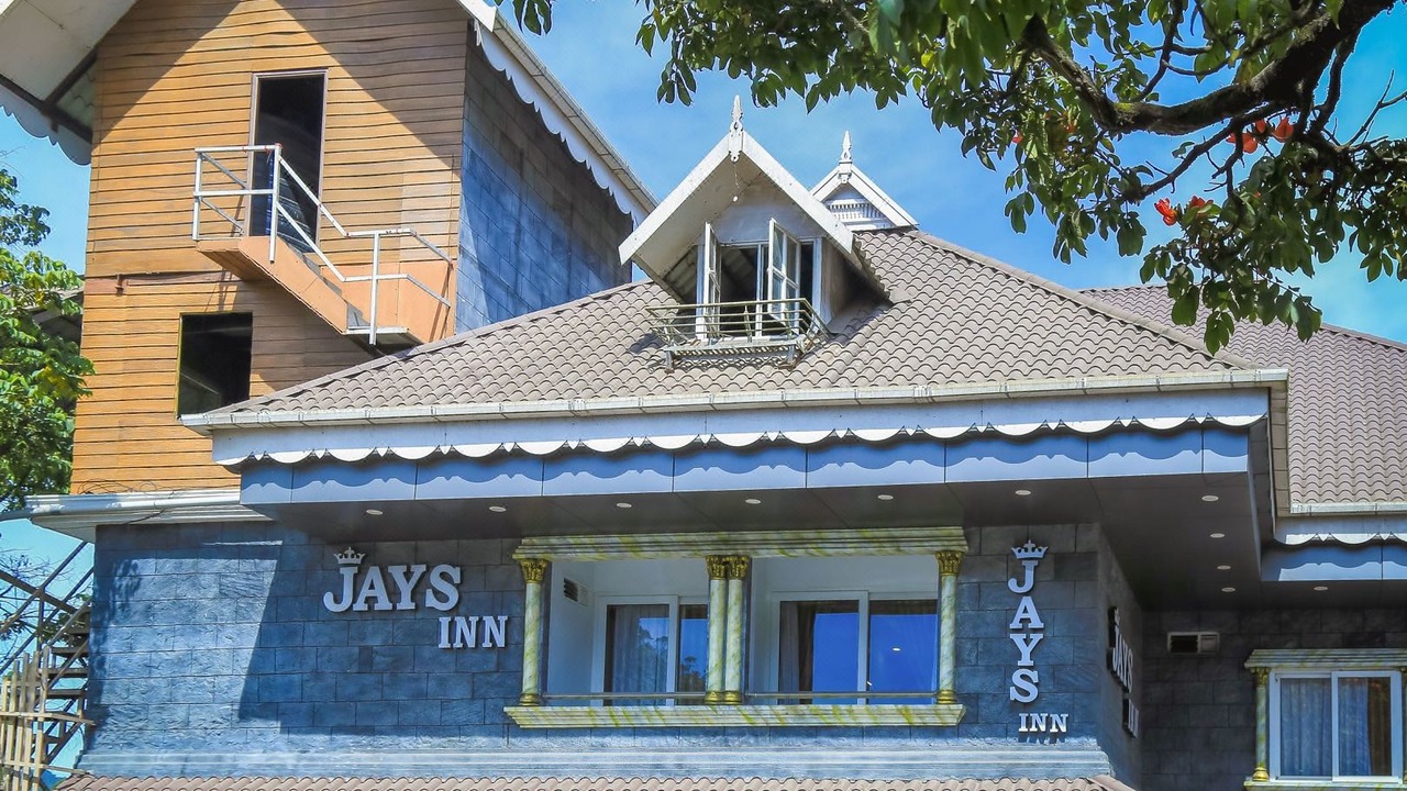 Photo of Buildings in Munnar