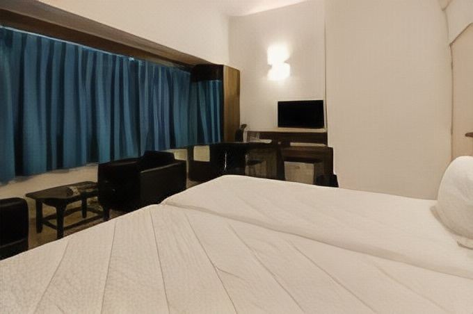 Photo of Bedroom in New Textile Market