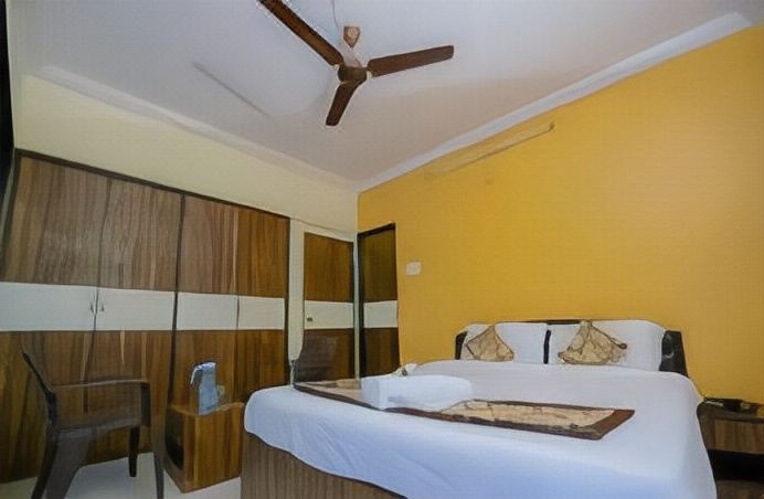 Photo of Bedroom in Lokhandwala Complex