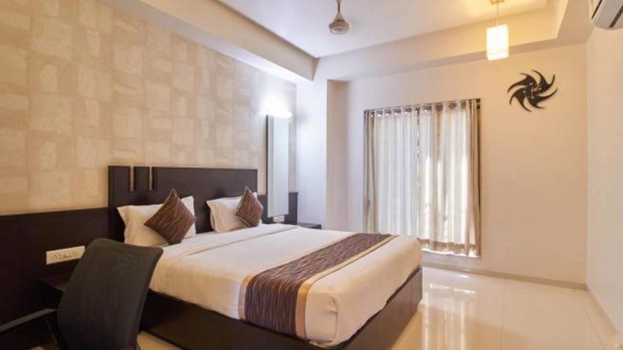 Photo of Bedroom in Junagadh
