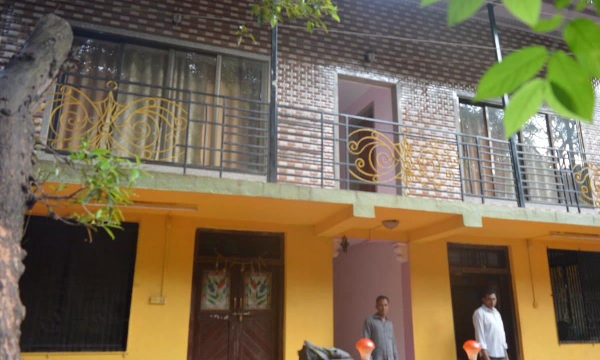 Photo of Buildings in Matheran