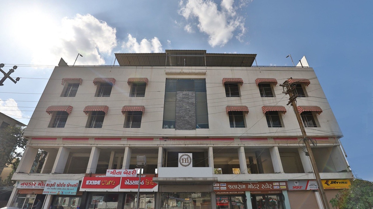 Photo of Buildings in Junagadh