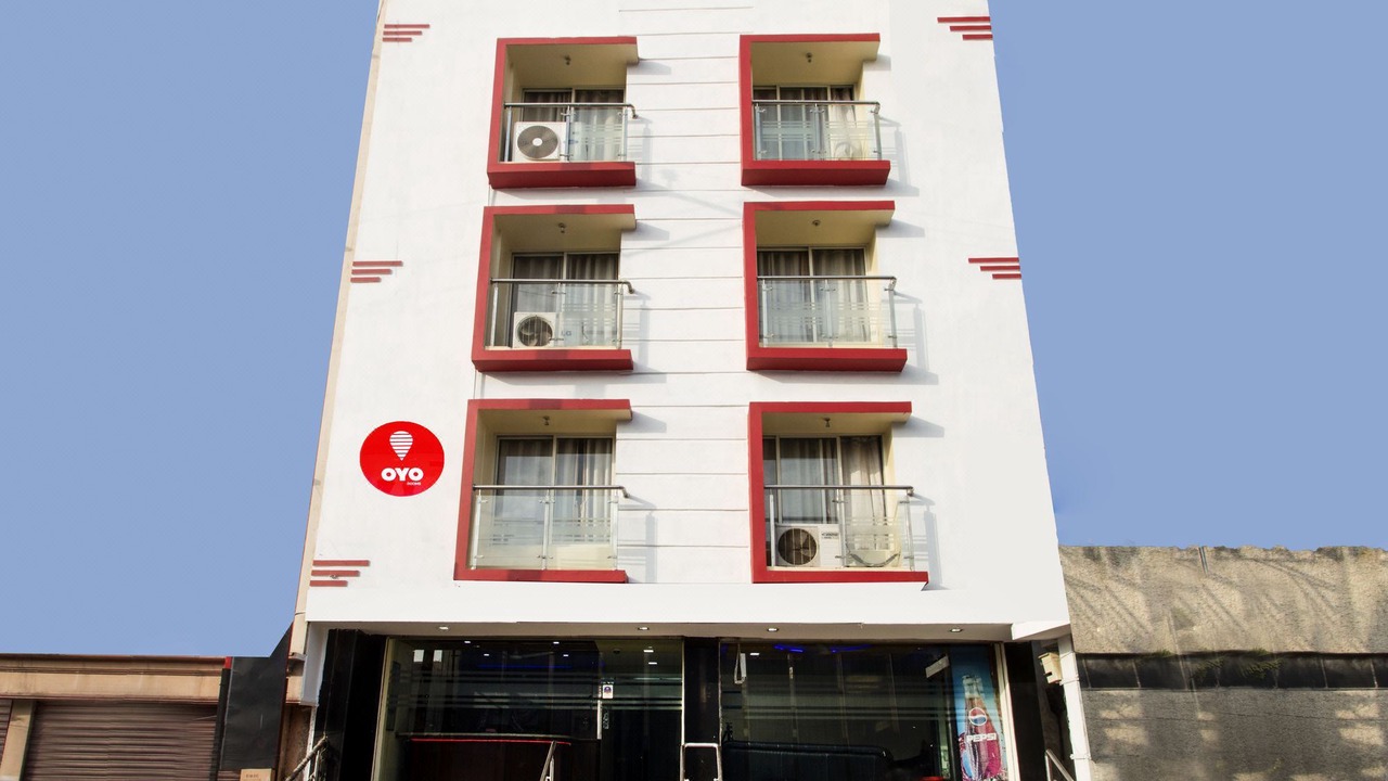 Photo of Buildings in Lakdi Ka Pul