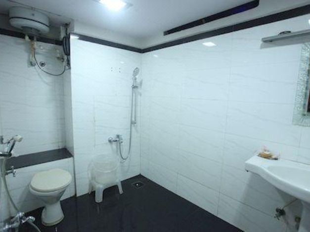 Photo of Bathroom in New Textile Market