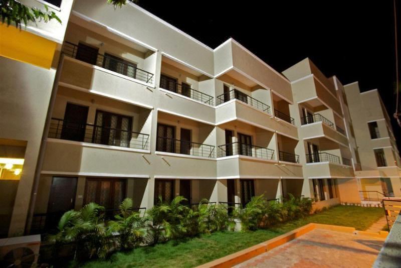Photo of Buildings in Mahabalipuram Beach