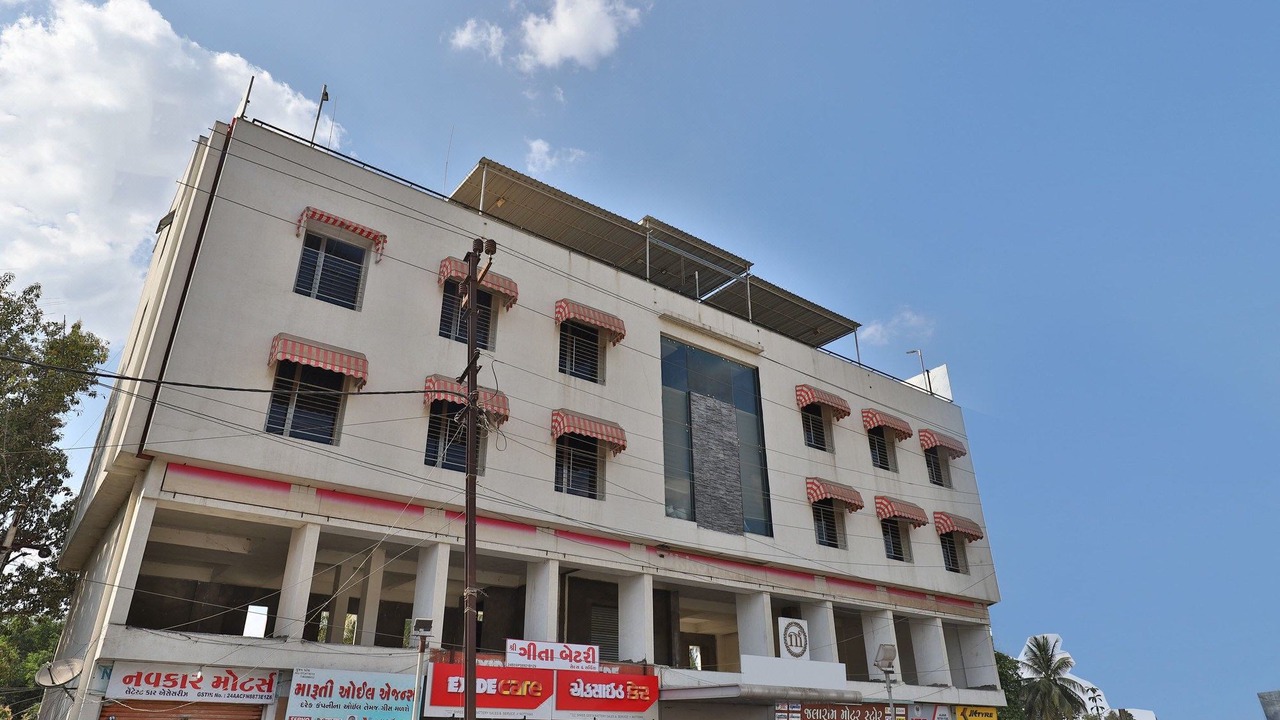 Photo of Buildings in Junagadh
