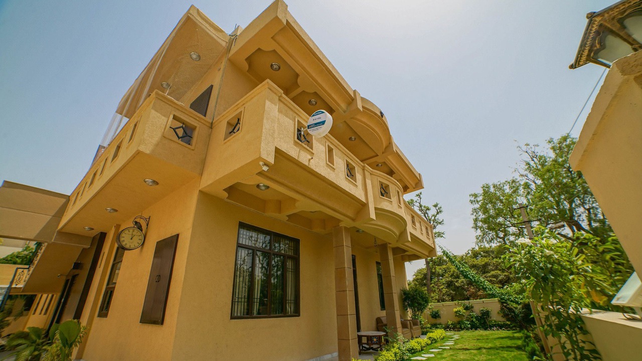 Photo of Buildings in Vaishali Nagar