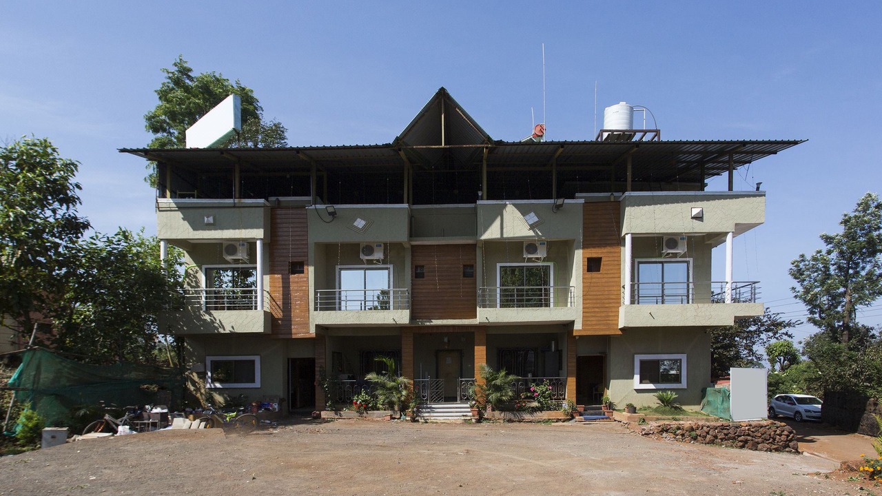 Photo of Buildings in Gureghar