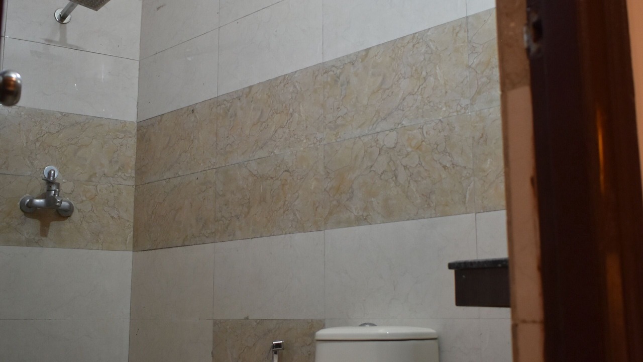 Photo of Bathroom in Tapovan