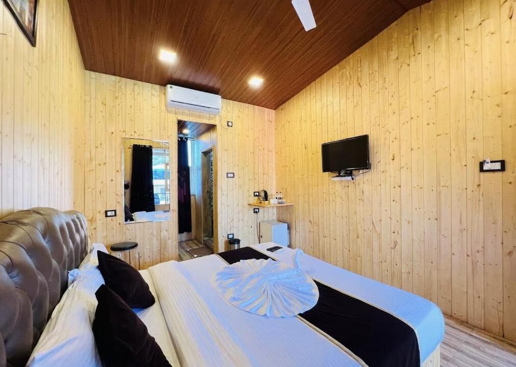Photo of Bedroom in Mahabaleshwar