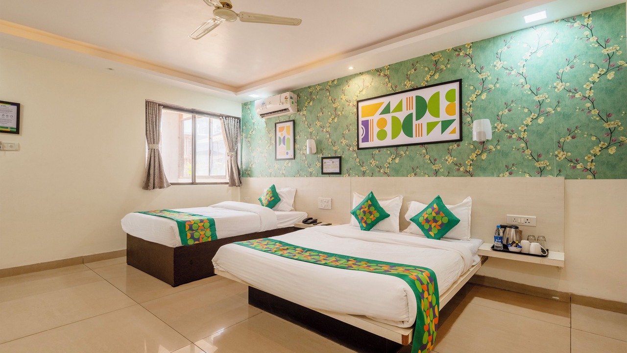 Photo of Bedroom in Mahabaleshwar