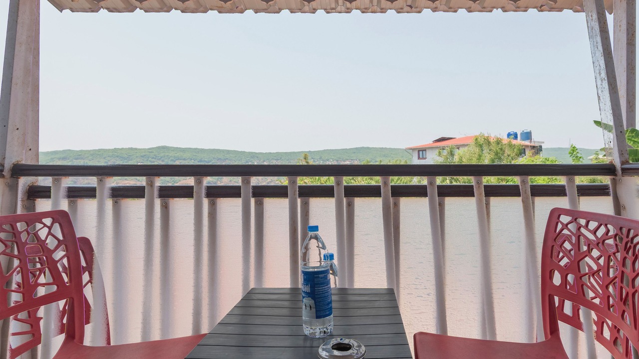 Photo of Bedroom in Mahabaleshwar
