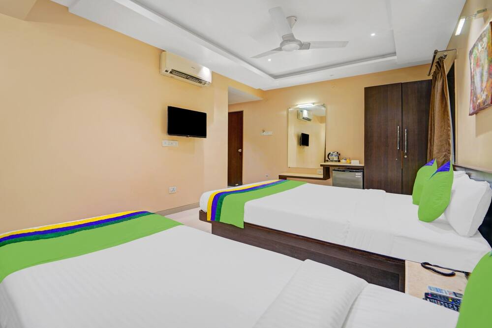 Photo of Bedroom in Mahabaleshwar