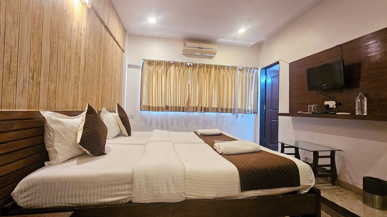 Photo of Bedroom in Malad East