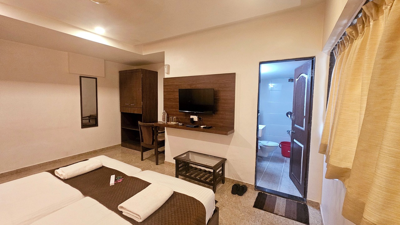 Photo of Bedroom in Malad East