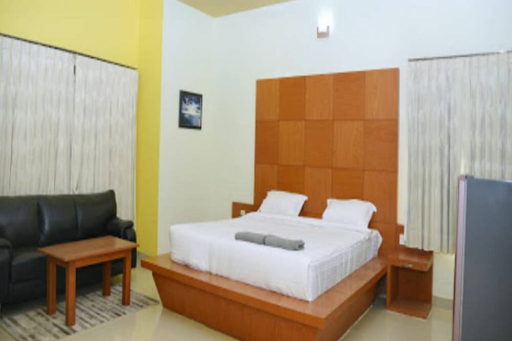 Photo of Bedroom in Salem