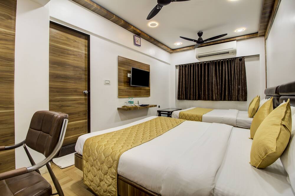 Photo of Bedroom in Malad West