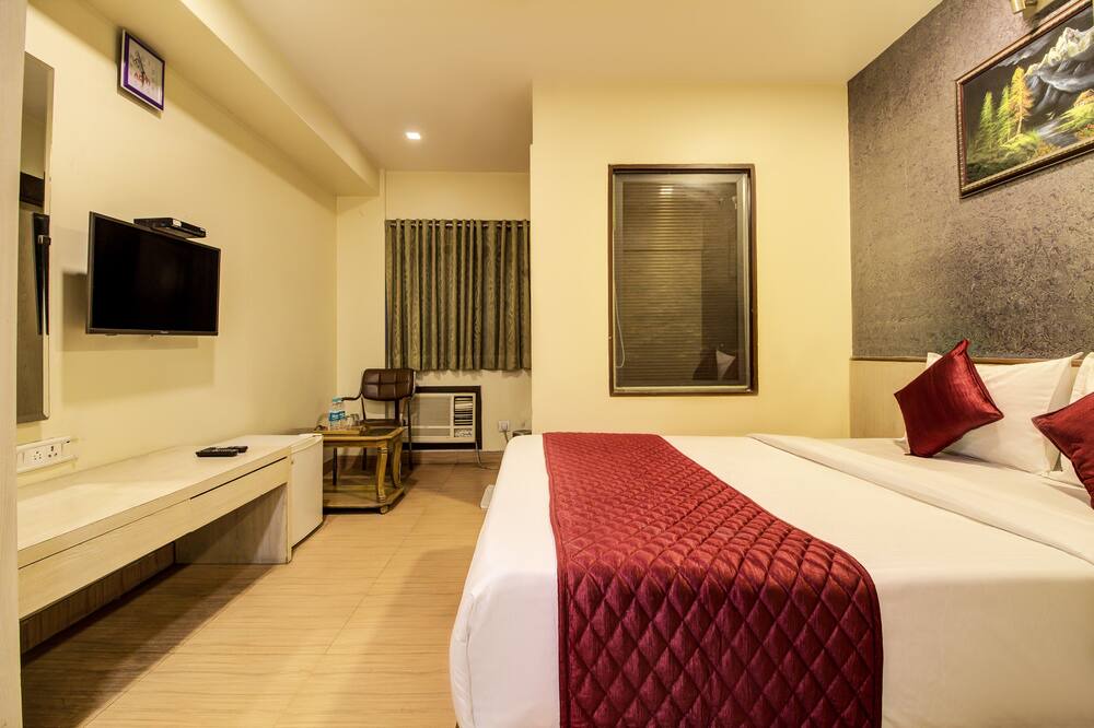 Photo of Bedroom in Malad West
