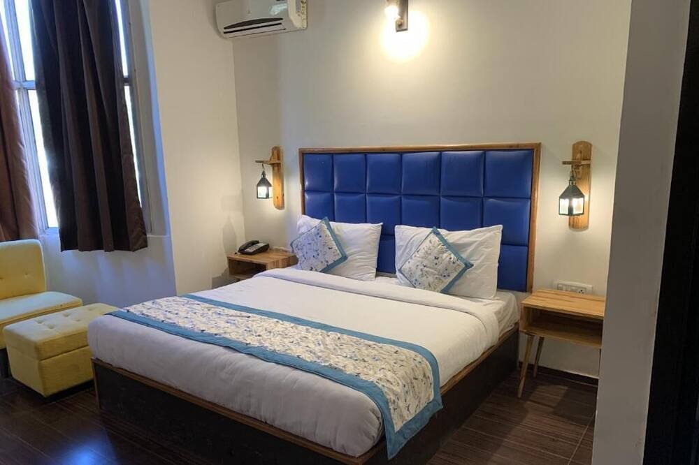Photo of Bedroom in Dhikuli