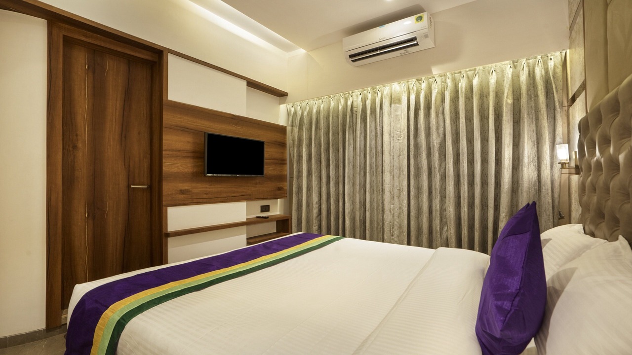 Photo of Bedroom in Kandiwali West