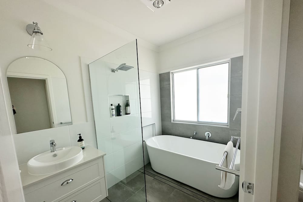 Photo of Bathroom in Newee Creek