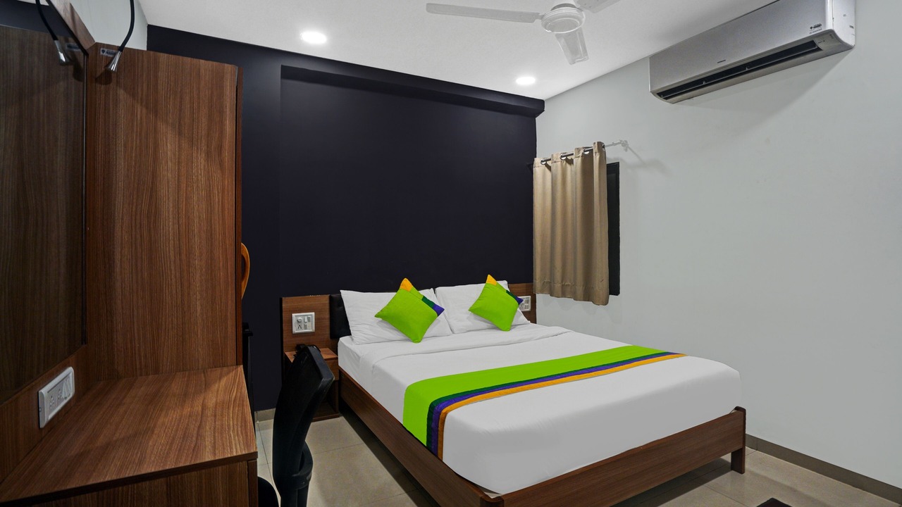 Photo of Bedroom in Surat