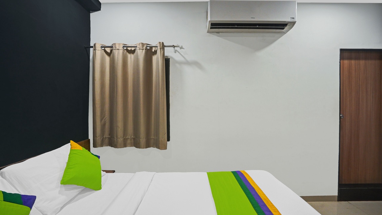 Photo of Bedroom in Surat