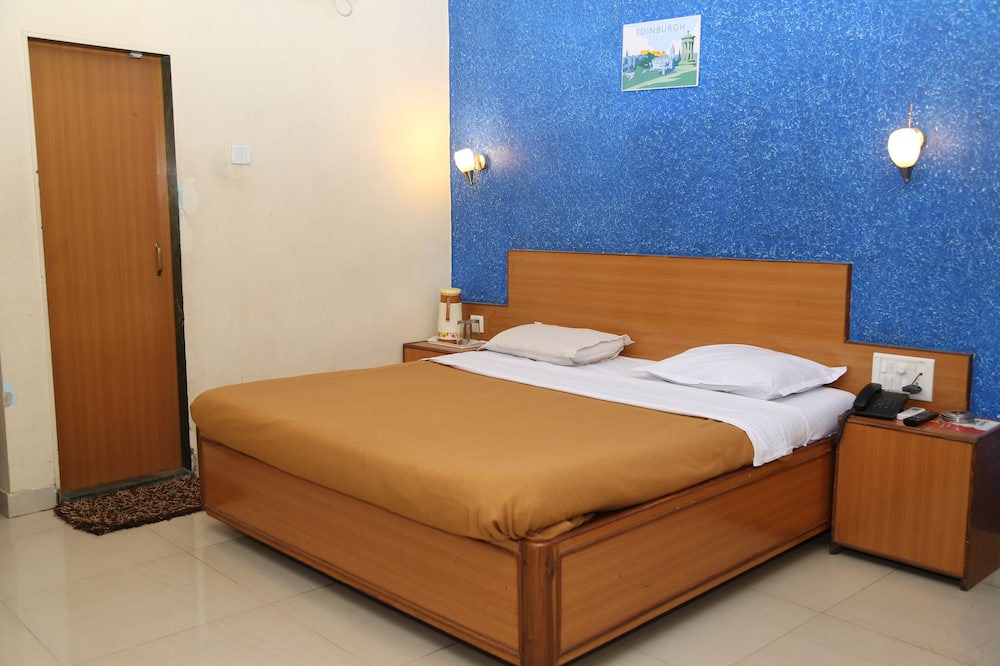 Photo of Bedroom in Mahabaleshwar