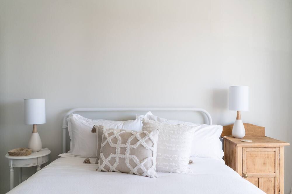 Photo of Bedroom in Catherine Hill Bay