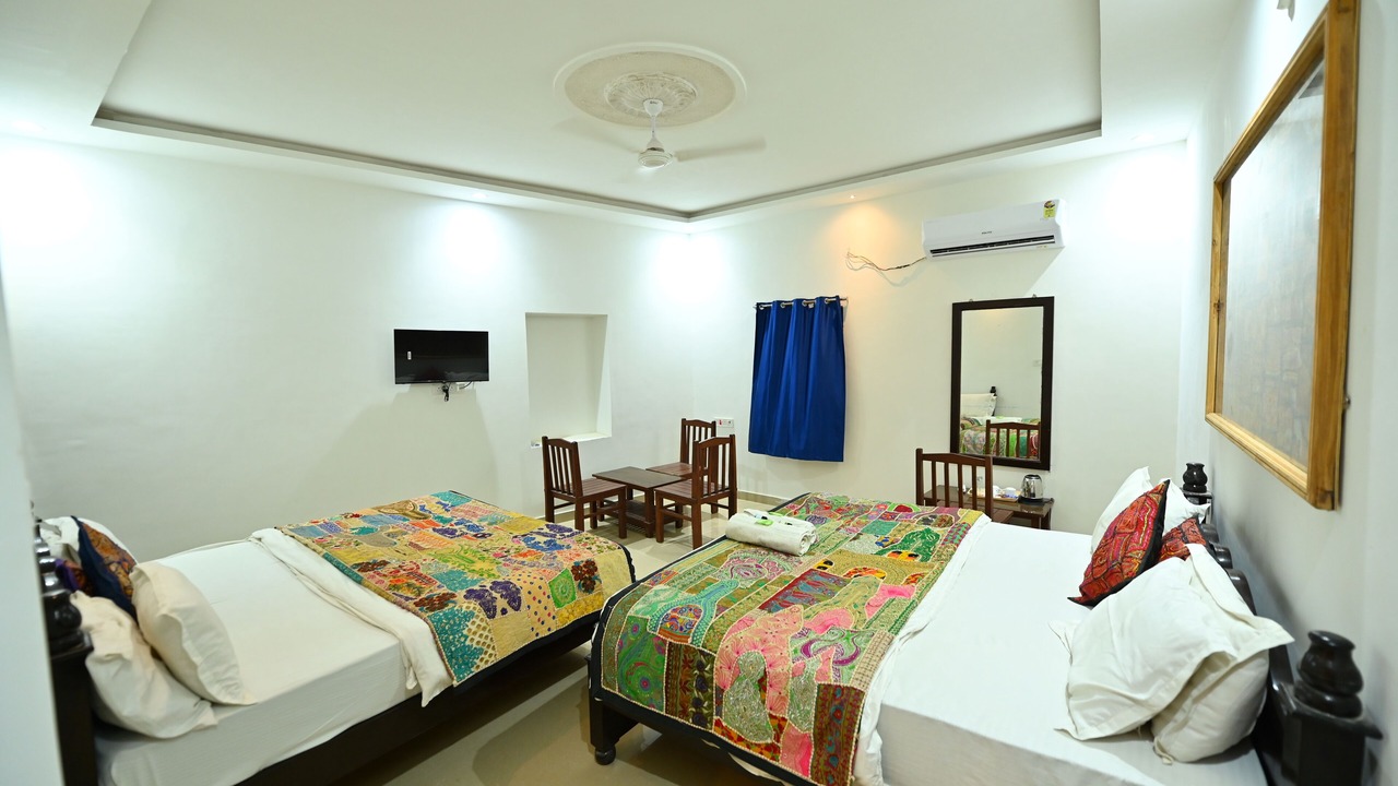 Photo of Bedroom in Amar Sagar Pol