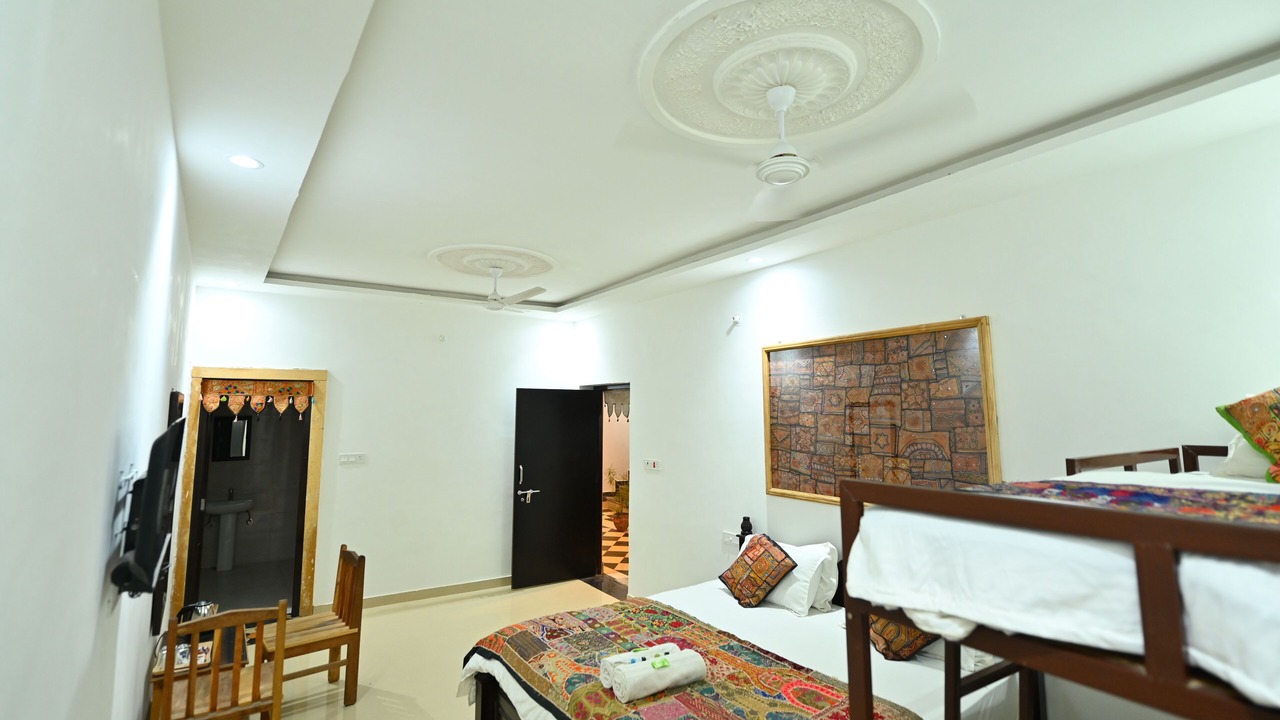 Photo of Bedroom in Amar Sagar Pol