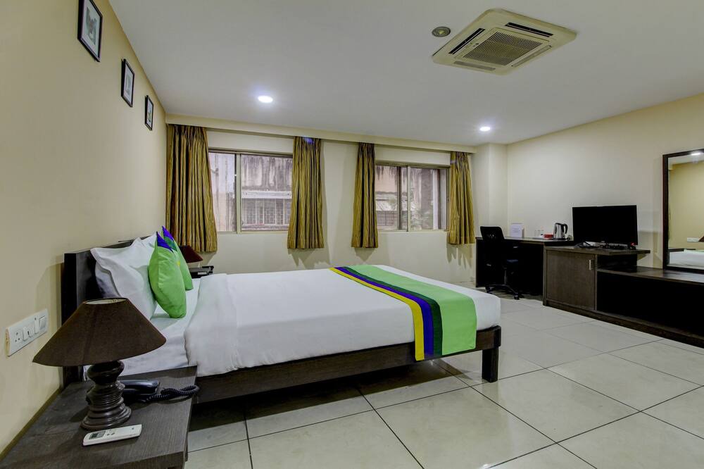 Photo of Bedroom in Mahabaleshwar