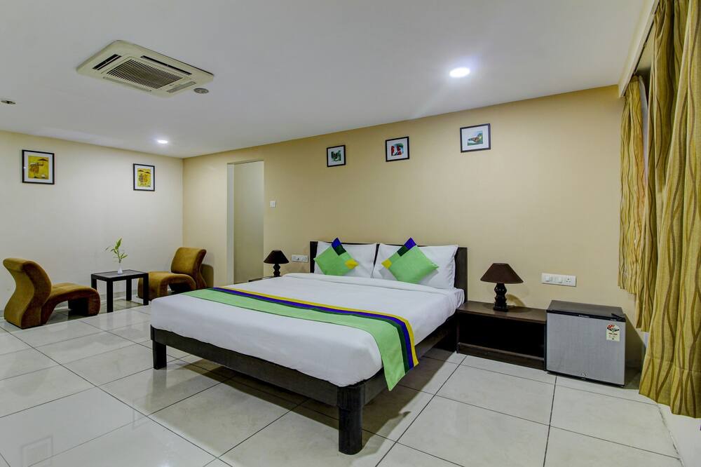 Photo of Bedroom in Mahabaleshwar
