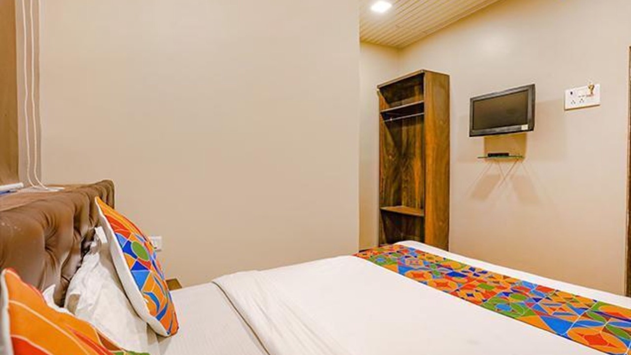 Photo of Bedroom in Marol