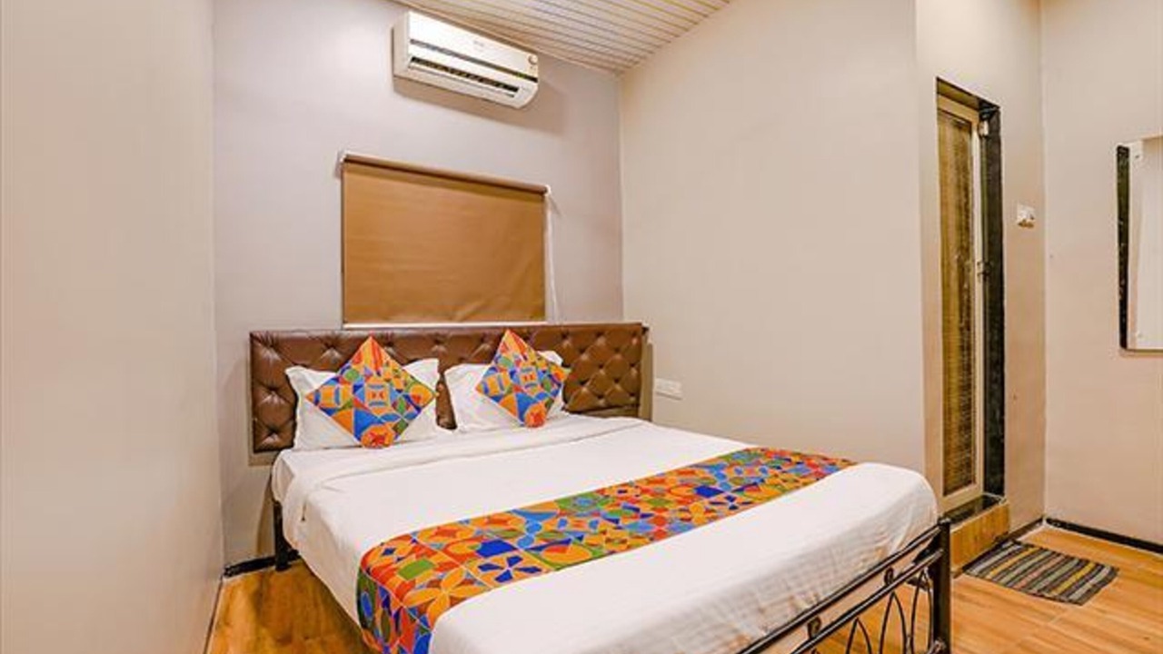 Photo of Bedroom in Marol