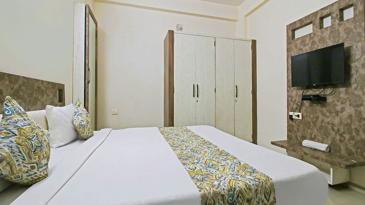 Photo of Bedroom in Bhopal