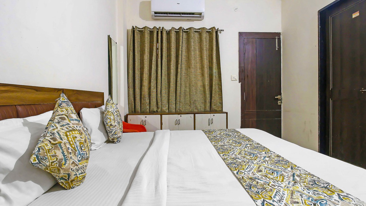 Photo of Bedroom in Bhopal