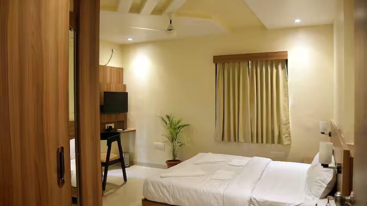 Photo of Bedroom in Murud-Harnai