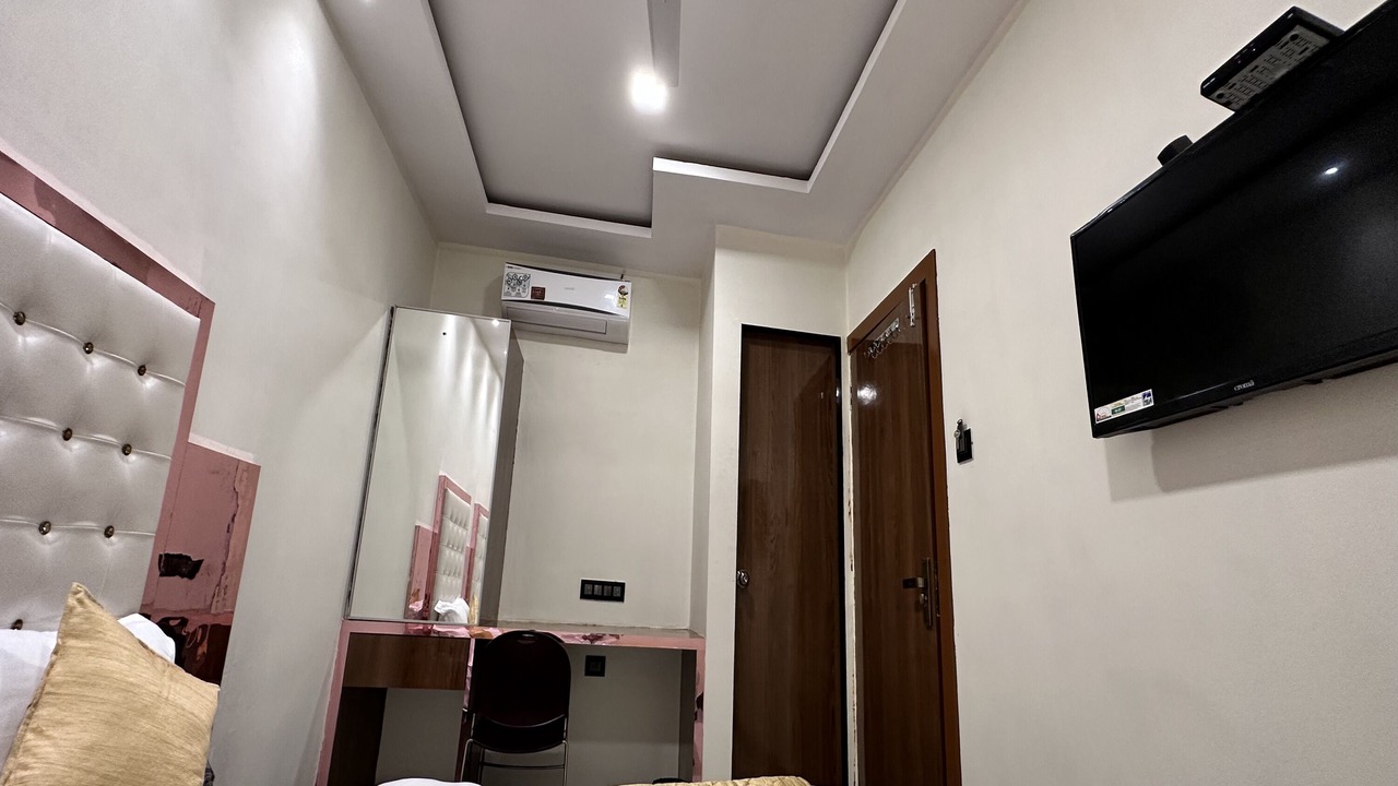 Photo of Bedroom in Sakinaka