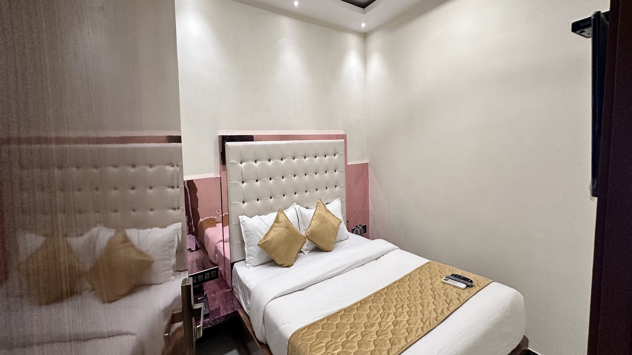 Photo of Bedroom in Sakinaka