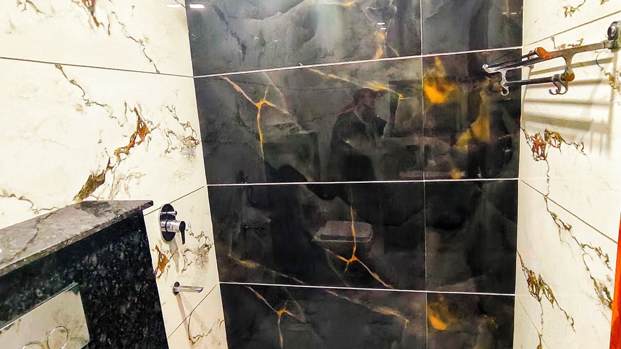 Photo of Bathroom in Taj Ganj