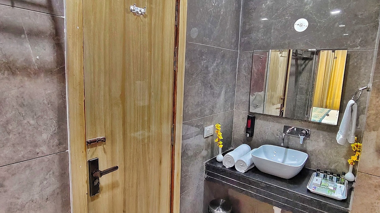 Photo of Bathroom in Taj Ganj