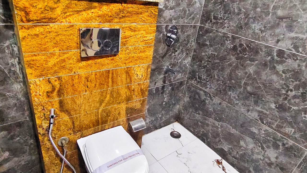 Photo of Bathroom in Taj Ganj