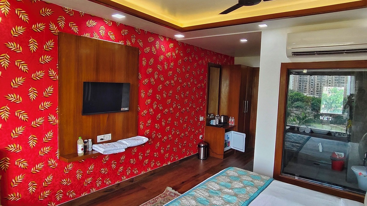 Photo of Bedroom in Taj Ganj